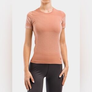 Salomon Elevate Move On Short Sleeve T-Shirt in Brick Dust Salmon Women’s Small